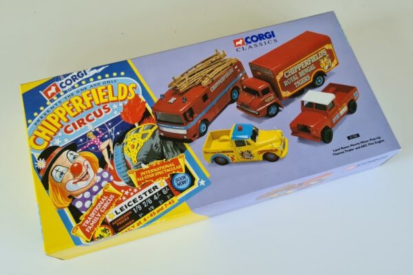 Corgi Classics Chipperfields Set 31703