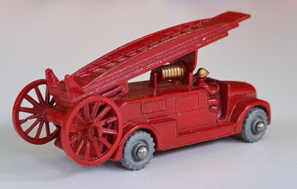 Vintage Matchbox 9 Dennis Fire Engine with Escape Ladder Diecast model 1950's