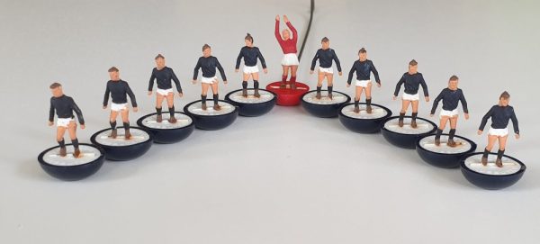 Vintage Subbuteo HW team 44 Dundee Falkirk 1960's 1970's