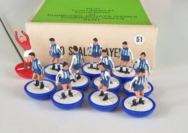 Vintage Subbuteo HW Team Ref. 51 - SHEFFIELD WEDNESDAY, MILLWALL, BRIGHTON - Image 2